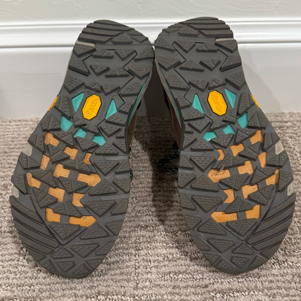 Teva Women's Grandview Mid Waterproof Chocolate Chip View 3